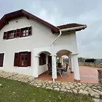 Dorono House * Balatonudvari