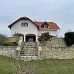 Dorono House Villa *