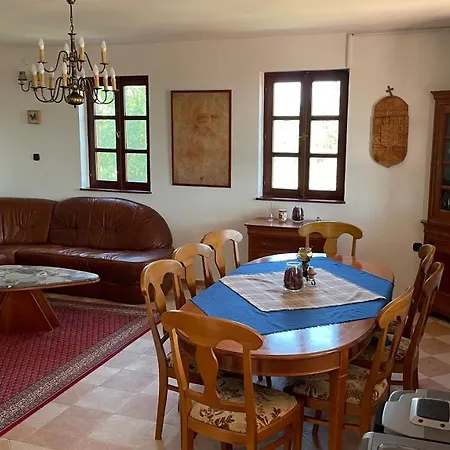 Dorono House *