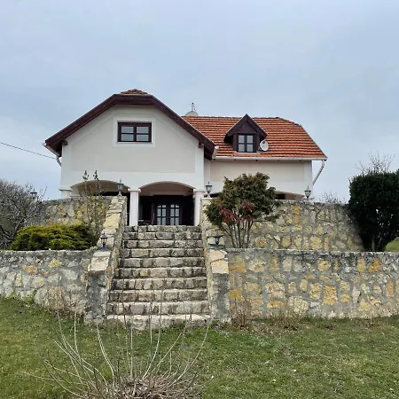 Dorono House Villa *