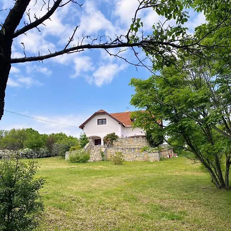 Villa Dorono House *