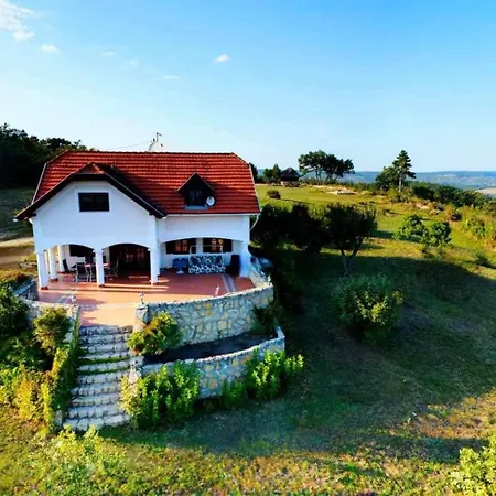 Dorono House Villa