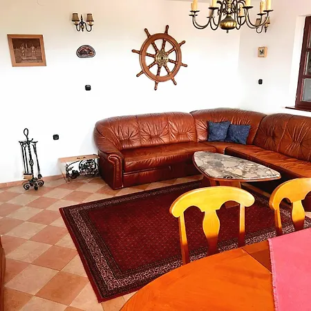 Villa Dorono House *
