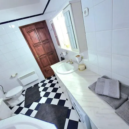 Dorono House Villa