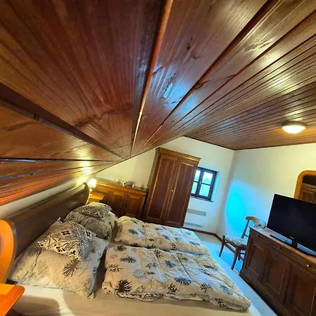 Dorono House * バラトンウドヴァリ