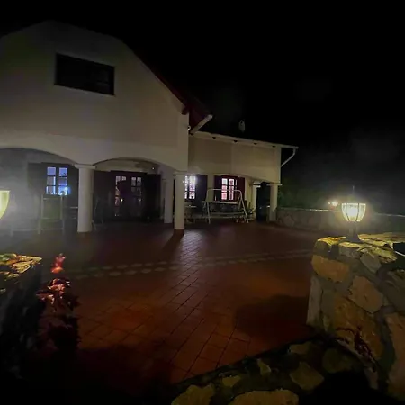 Dorono House ヴィラ *
