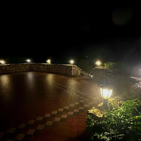 Dorono House *