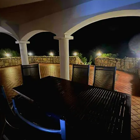 Dorono House Villa
