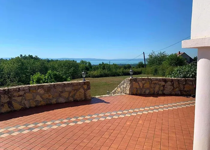 Dorono House * Balatonudvari
