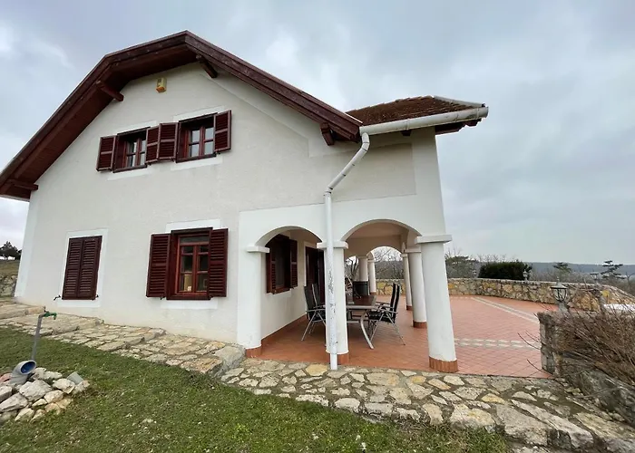 Dorono House * Balatonudvari