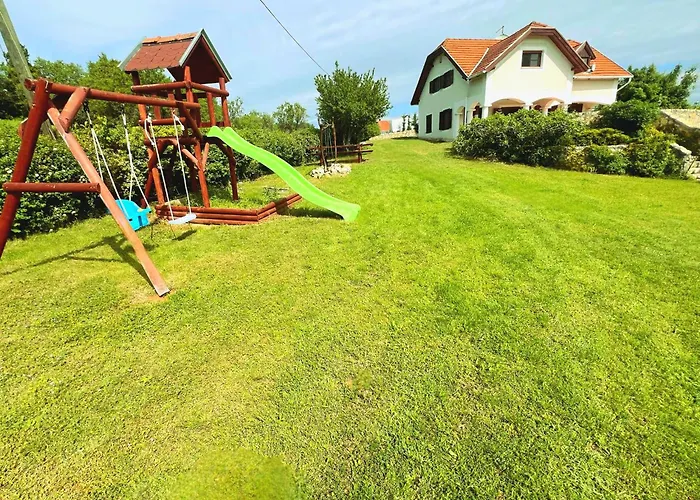 Dorono House * Balatonudvari