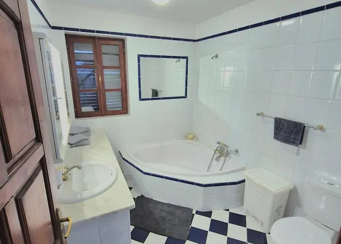 Dorono House Villa *