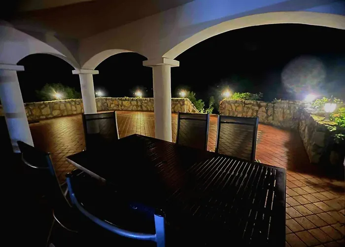 Dorono House Villa